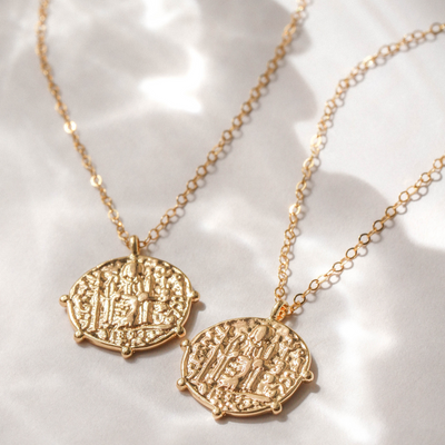 Gold coin pendant necklaces