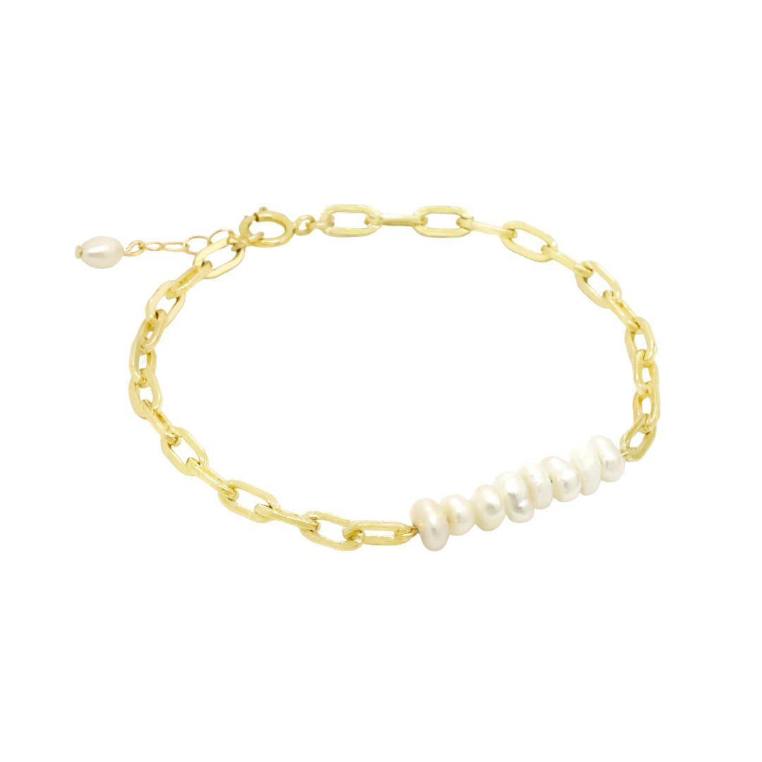 Gold pearl bracelet